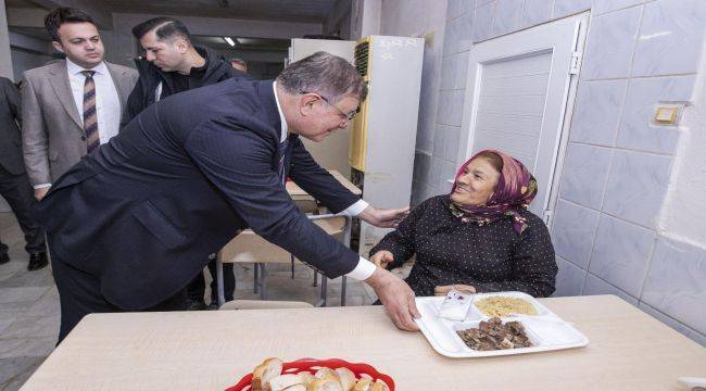 Cemevi’nde Hızır Orucu Lokmasına Ortak Oldu